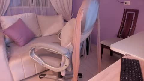 samantha_thompsoon online show from May 15, 11:29 pm