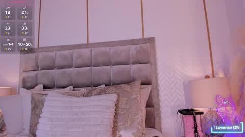   online show from October 14, 9:06 pm