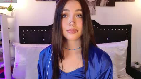 IGSamanthaGrant 10 online show from April 14, 7:03 pm