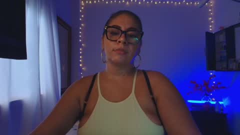 Snapshot of samanthahut1 chatting on October 5, 9:31 pm samanthahut1 online show from October 5, 9:31 pm