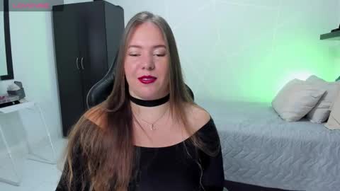 Snapshot of samanthaleon chatting on October 12, 10:45 pm Samantha samy online show from October 12, 10:45 pm