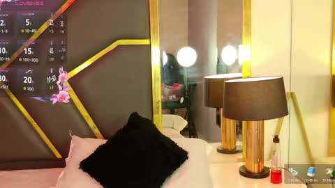 Samantha  online show from May 28, 4:43 am