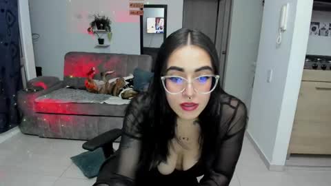 Snapshot of samismith77 chatting on October 16, 2:47 am SARA online show from October 16, 2:47 am