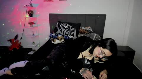 Snapshot of samismith77 chatting on January 14, 1:04 am SARA online show from January 14, 1:04 am