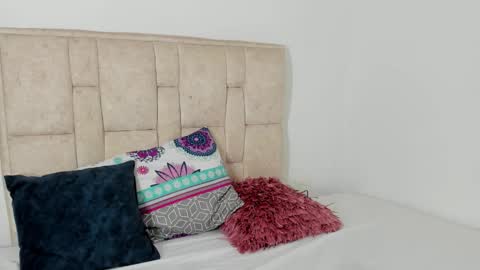 Sammy Sam Samantha online show from March 21, 6:46 pm