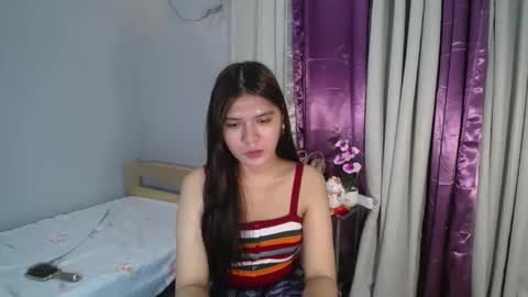 Snapshot of sampaguita_pinayxx chatting on February 13, 12:00 pm SOFIA online show from February 13, 12:00 pm