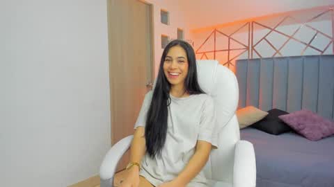 Snapshot of samyy_johnson chatting on February 10, 12:29 pm samyy_johnson online show from February 10, 12:29 pm