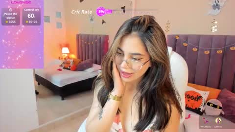 Snapshot of samyy_johnson chatting on October 18, 1:47 pm samyy_johnson online show from October 18, 1:47 pm