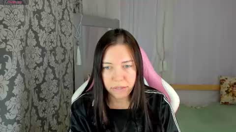 Sandra online show from June 18, 1:07 am