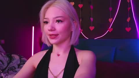 Sandy  online show from February 20, 1:25 am