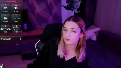 Snapshot of sandy_belle88 chatting on October 1, 8:47 pm sandy_belle88 online show from October 1, 8:47 pm