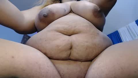 Snapshot of sandy_louisexxx chatting on February 15, 5:50 pm sandy louisexxx online show from February 15, 5:50 pm