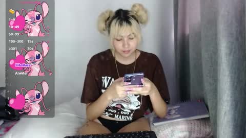 sandy_straw online show from October 26, 7:53 pm