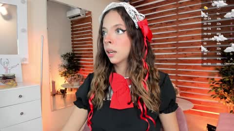 Snapshot of sapphire_venus chatting on February 1, 10:02 pm Valerin online show from February 1, 10:02 pm