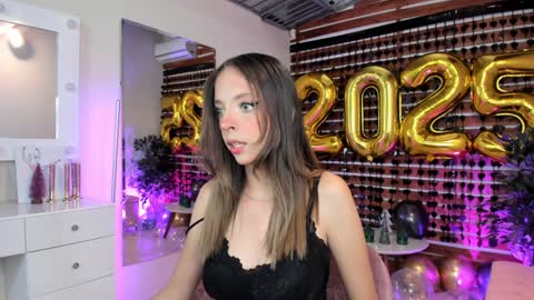 Snapshot of sapphire_venus chatting on December 30, 10:12 pm Valerin online show from December 30, 10:12 pm