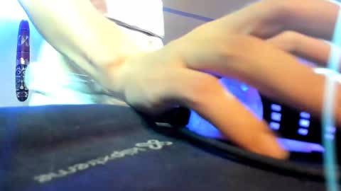 Snapshot of sara_221 chatting on February 21, 11:32 pm Sara online show from February 21, 11:32 pm