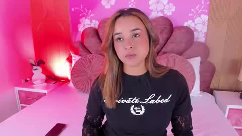 sara_colyn online show from February 17, 8:41 pm