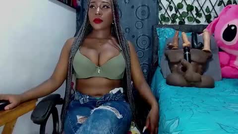 Snapshot of sara_greyx chatting on February 26, 8:46 pm Sara Greyx online show from February 26, 8:46 pm