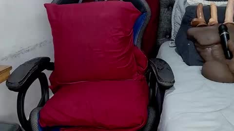 Snapshot of sara_greyx chatting on February 3, 9:18 pm Sara Greyx online show from February 3, 9:18 pm