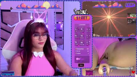 Snapshot of sara_hil chatting on March 10, 10:02 pm Sara online show from March 10, 10:02 pm