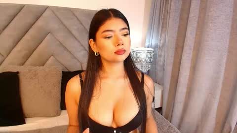 sara_owens7 online show from January 12, 1:33 am