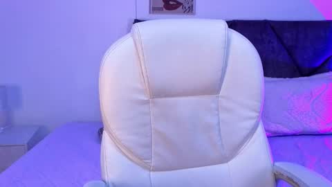 Snapshot of sara_sharma chatting on September 19, 4:06 pm sara online show from September 19, 4:06 pm