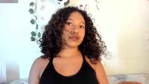 sara sofia online show from December 15, 5:56 am