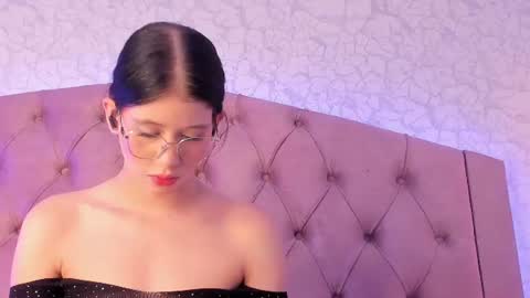Sara  online show from July 14, 7:40 pm
