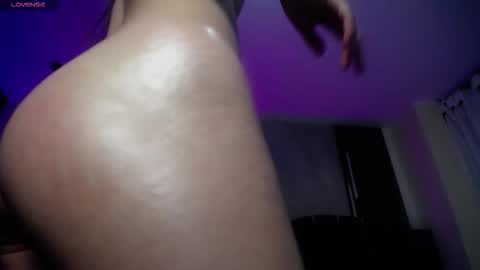 saraa_li online show from March 13, 7:53 am