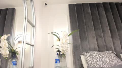 Sara online show from January 12, 9:20 pm