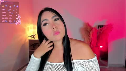Snapshot of sarah_bali chatting on February 7, 2:08 am Sarah Valkiria  IG  Sar lanister online show from February 7, 2:08 am