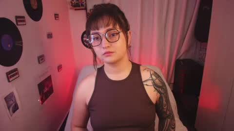 Sara online show from July 6, 10:42 am