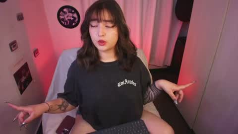 Sara online show from July 24, 9:51 am