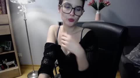 Sarah online show from January 11, 3:06 pm