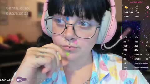 Sarah online show from September 22, 1:15 am