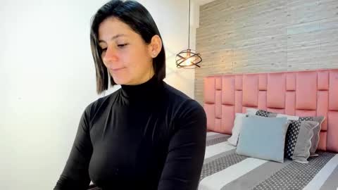 Snapshot of sarahdeyvis chatting on March 6, 4:38 pm Sarah Deyvis online show from March 6, 4:38 pm
