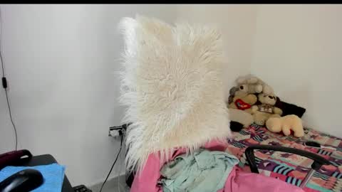 Sarah online show from November 2, 7:23 am