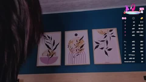Snapshot of sarahmiler_ chatting on October 18, 12:19 pm Sarah online show from October 18, 12:19 pm