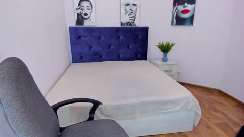 Sarah online show from December 30, 12:52 pm