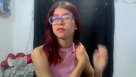 Snapshot of sarahsmitt chatting on March 9, 9:36 pm Sarah online show from March 9, 9:36 pm