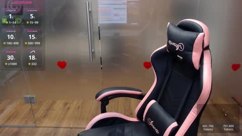 Sarah online show from October 3, 7:35 am