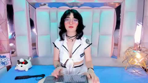 Snapshot of saramartini2 chatting on September 20, 6:01 am sara online show from September 20, 6:01 am