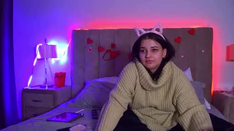 Monica online show from February 16, 5:37 pm