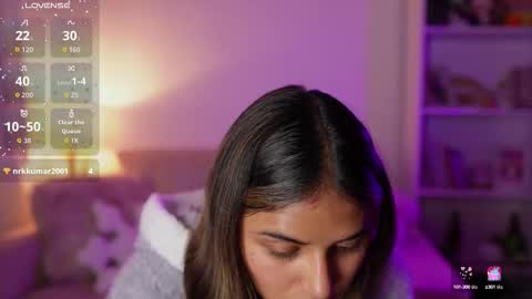 Snapshot of saraparisi_ chatting on October 15, 12:13 am Sara online show from October 15, 12:13 am
