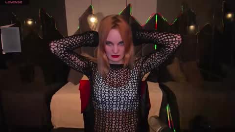 Sara online show from February 11, 1:34 pm