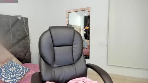      online show from November 4, 12:15 am