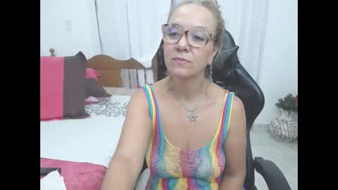 saray1221 online show from April 5, 7:57 pm