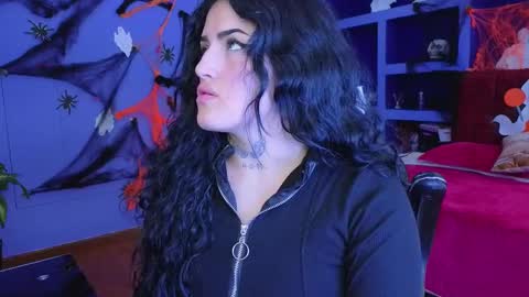 Sari  online show from November 3, 8:46 pm