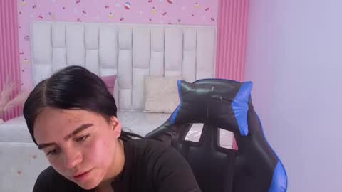 Sara  online show from March 28, 8:41 pm