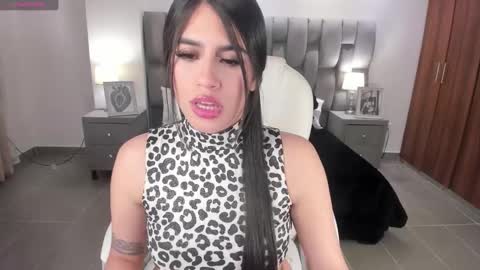  Saritaaa  online show from February 8, 3:41 am